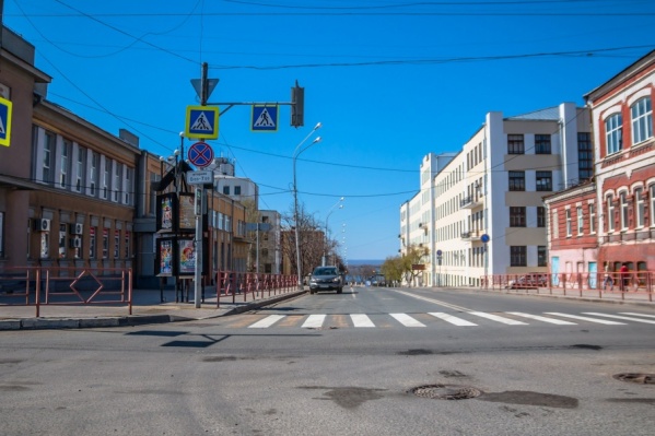 Автомобилистов просят выбирать пути объезда Автомобилистов просят выбирать пути объезда