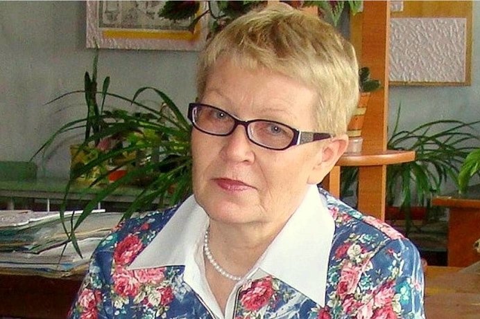 Елена Попова более 30 лет руководит Селецкой школой Елена Попова более 30 лет руководит Селецкой школой