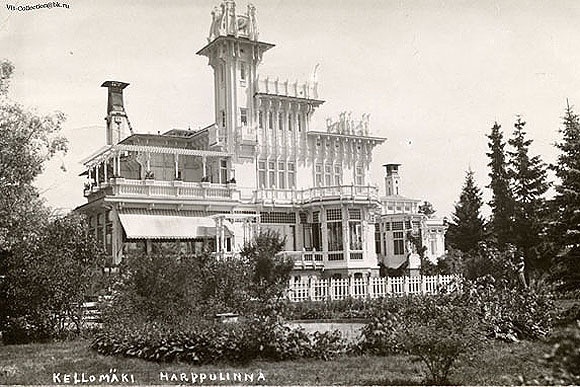 Замок (вилла) "Арфа" - собственная дача петербургского архитектора Г. В. Барановского. Погибла во время войны.