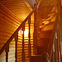 Горячие скидки на деревянные лестницы: от садового домика до коттеджа!