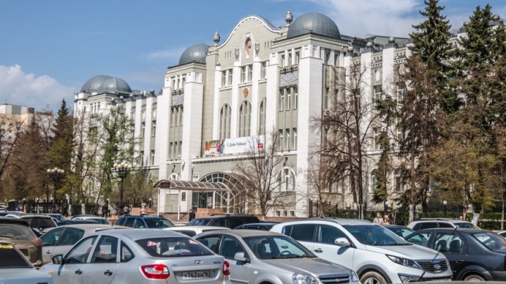 На время ЧМ-2018 в Самаре запретят парковку на площади перед ж/д вокзалом