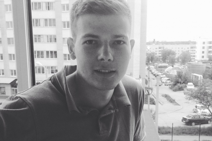 22-летний Влад вызвался помочь другу, а теперь может попасть в тюрьму
22-летний Влад вызвался помочь другу, а теперь может попасть в тюрьму