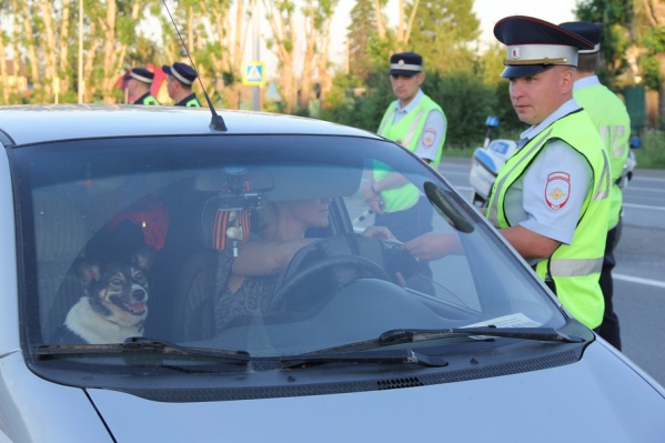 Автоинспекторы будут нести службу в Тюмени, Заводоуковске и Ялуторовске Автоинспекторы будут нести службу в Тюмени, Заводоуковске и Ялуторовске