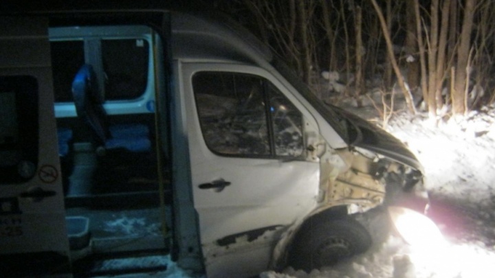 В Холмогорском районе брошенный на дороге прицеп стал причиной аварии