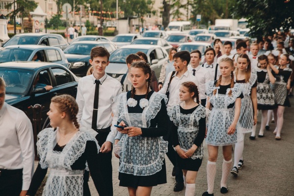 Когда все экзамены позади, можно со спокойной душой отметить школьный выпускной Когда все экзамены позади, можно со спокойной душой отметить школьный выпускной