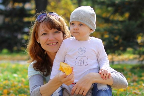 Мастерица сладкого хендмейда Полина Островская со своим младшим сыном Мастерица сладкого хендмейда Полина Островская со своим младшим сыном