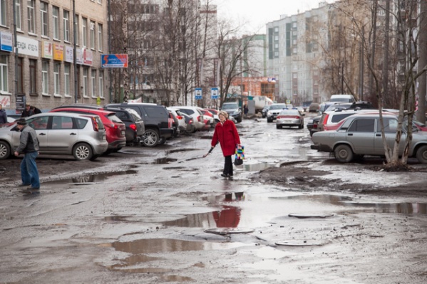 Ремонт дорог остается больной темой. По мнению депутатов городской думы, законопроект мог бы улучшить ситуацию Ремонт дорог остается больной темой. По мнению депутатов городской думы, законопроект мог бы улучшить ситуацию