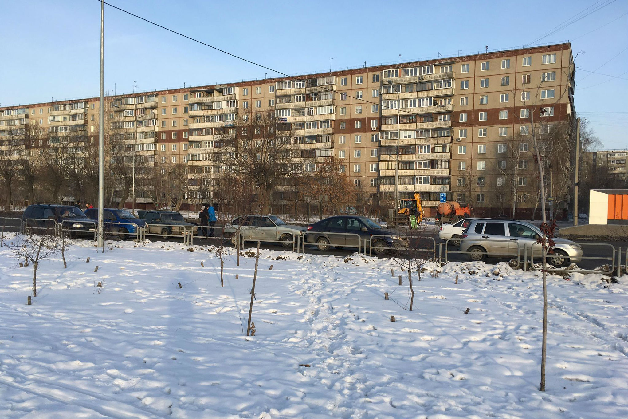 В мороз под –30 градусов стоять на улице по случаю ДТП особенно неприятно В мороз под –30 градусов стоять на улице по случаю ДТП особенно неприятно