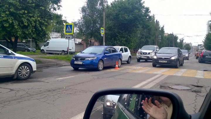 Три иномарки сцепились в ДТП на Горвалу в Ярославле