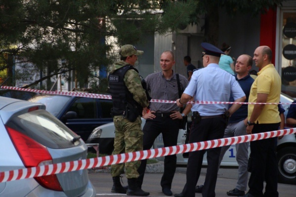 ФСБ выяснила, кто "минировал" здания в Ростове-на-Дону ФСБ выяснила, кто "минировал" здания в Ростове-на-Дону