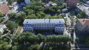Ко Дню знаний, 1 сентября, первая школа на ВИЗ-бульваре уже не откроется.
Ко Дню знаний, 1 сентября, первая школа на ВИЗ-бульваре уже не откроется.