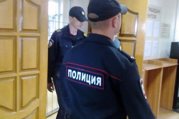 Ранее мужчину приговорили к двум месяцам домашнего ареста Ранее мужчину приговорили к двум месяцам домашнего ареста