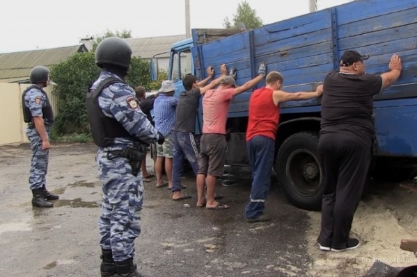 Задержанные признались в краже металла с предприятия Задержанные признались в краже металла с предприятия