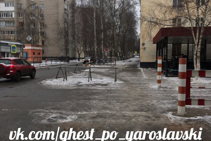 Снег убрали через 10 часов после публикации Снег убрали через 10 часов после публикации