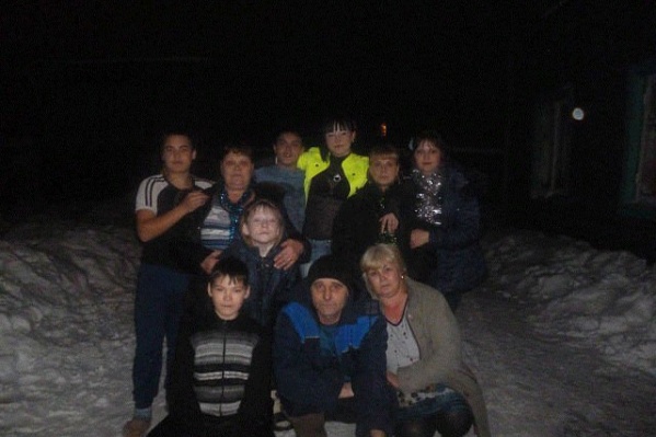Все 12 детей у Нины Анатольевны – свои, родные.
Все 12 детей у Нины Анатольевны – свои, родные.
