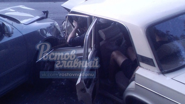 Очевидцы: пьяный водитель устроил ДТП на Штахановского