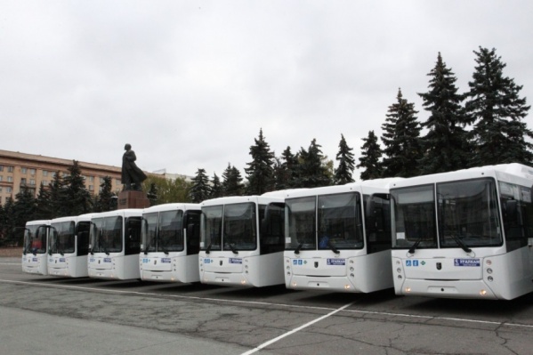 Город получил 10 новых автобусов Город получил 10 новых автобусов