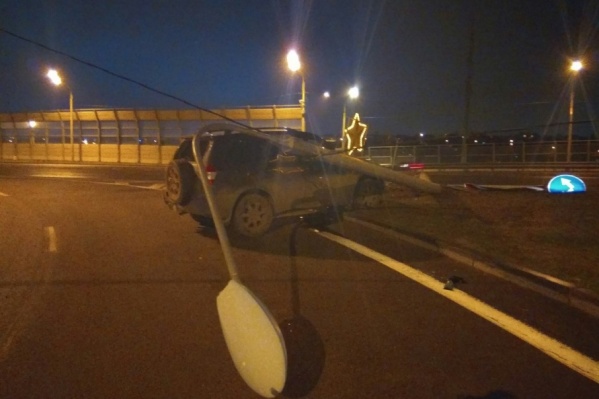 Авария произошла на развилке со Второй Продольной Авария произошла на развилке со Второй Продольной