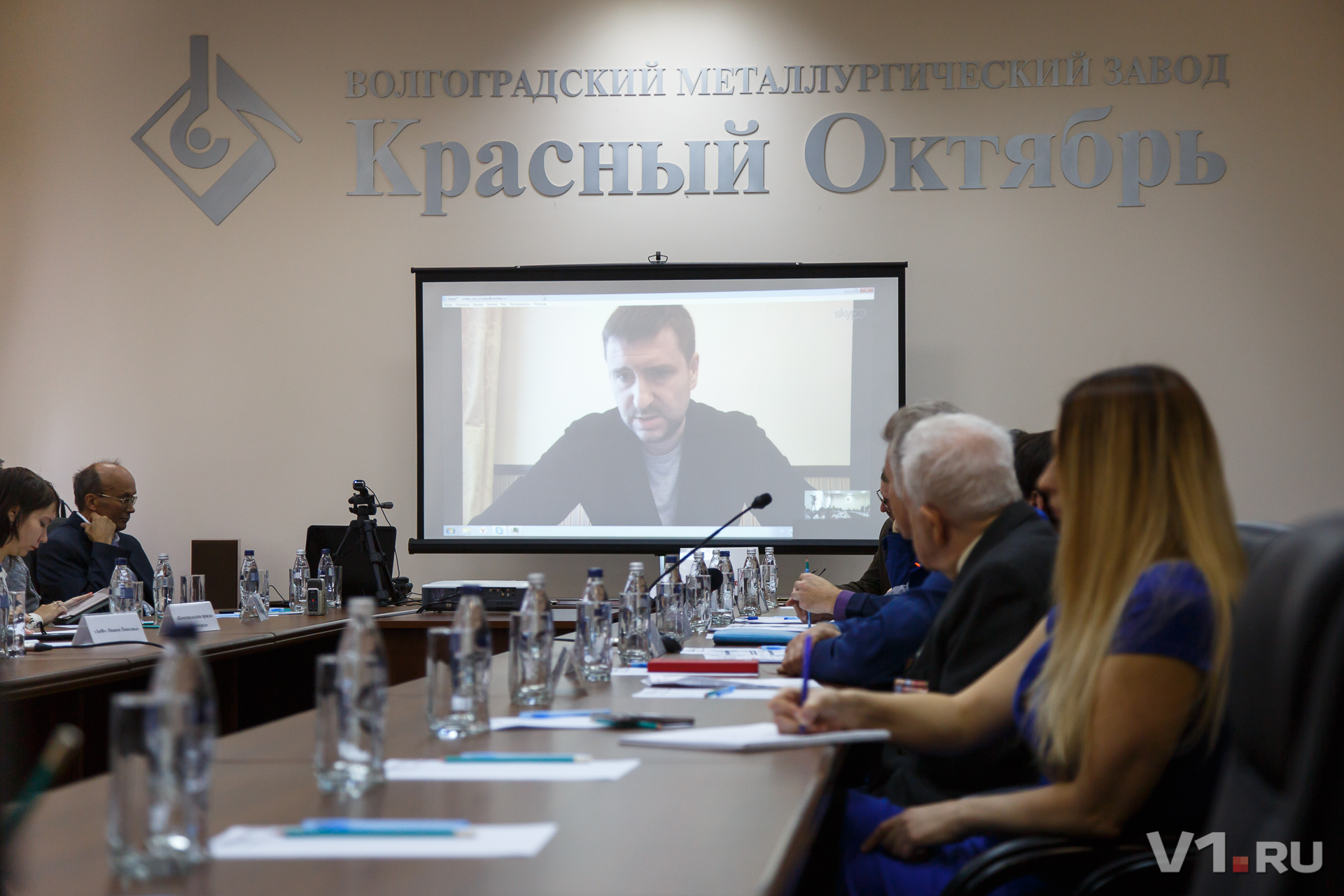 Дмитрий Герасименко вынужден с Кипра увольнять волгоградских металлургов Дмитрий Герасименко вынужден с Кипра увольнять волгоградских металлургов