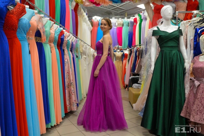 Платья в магазинах омска
