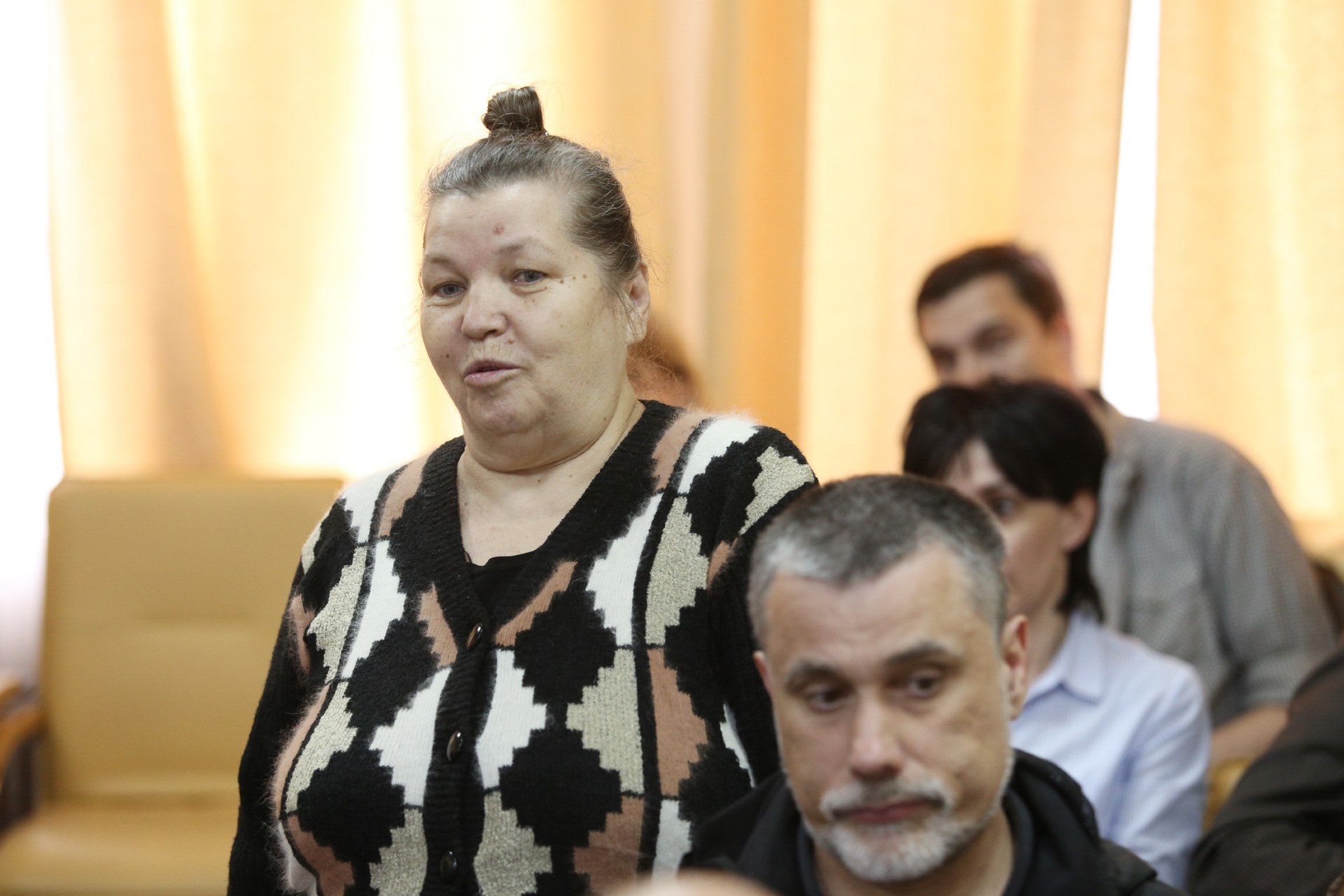 Фаине Веретновой дали квартиру, в стене которой пошла трещина Фаине Веретновой дали квартиру, в стене которой пошла трещина