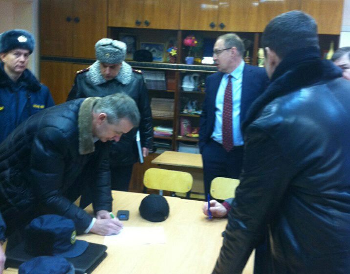 Глава Перми поручил усилить меры безопасности во всех школах города Глава Перми поручил усилить меры безопасности во всех школах города