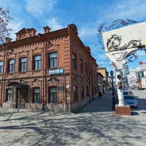 Рядом с памятником намечается стройка. И в самом здании без разрешения стали обустраивать подвал.
Рядом с памятником намечается стройка. И в самом здании без разрешения стали обустраивать подвал.