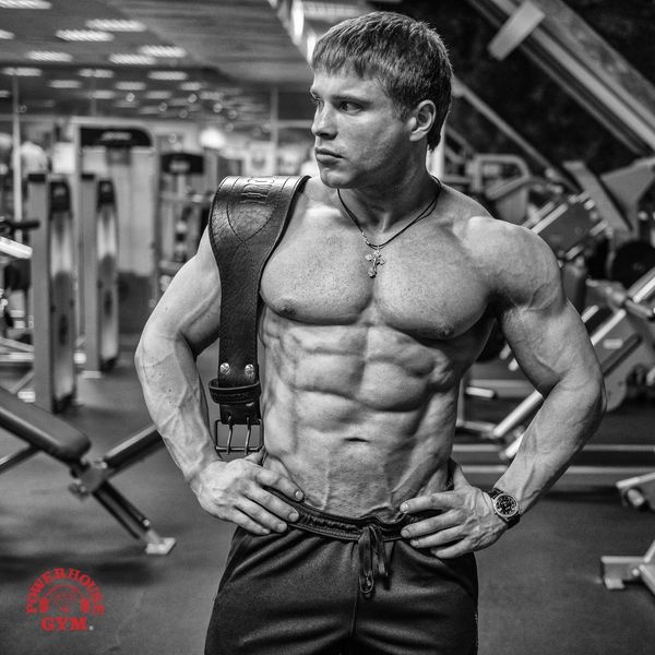 Максим Будников, абсолютный чемпион Свердловской области этого года и чемпион России 2014 года.
Максим Будников, абсолютный чемпион Свердловской области этого года и чемпион России 2014 года.