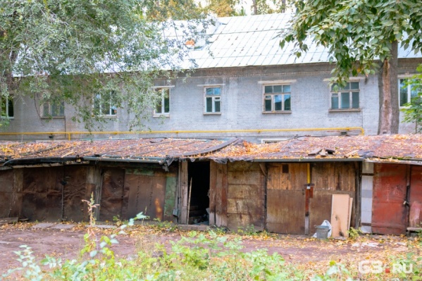 Незаконно установленные гаражи в скором времени демонтируют Незаконно установленные гаражи в скором времени демонтируют