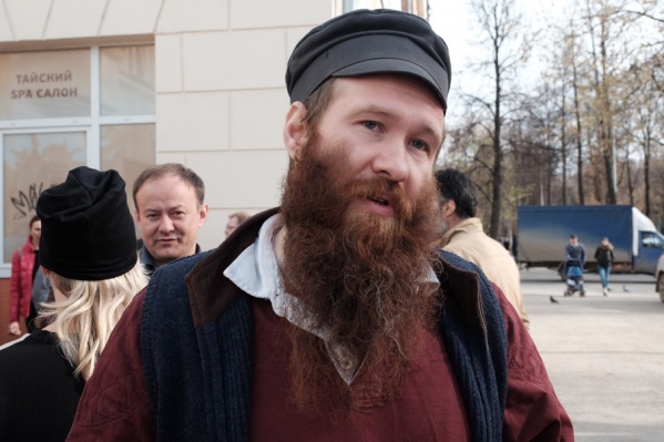 На празднике можно будет сделать себе накладную бороду На празднике можно будет сделать себе накладную бороду