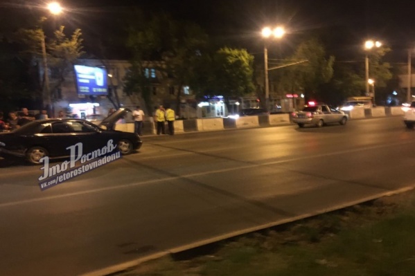 В аварию попало около четырех автомобилей В аварию попало около четырех автомобилей