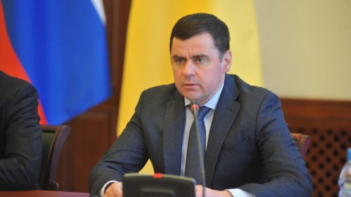 Мэр и губернатор скорбят в соцсетях из-за погибших в пожаре в Кемерово