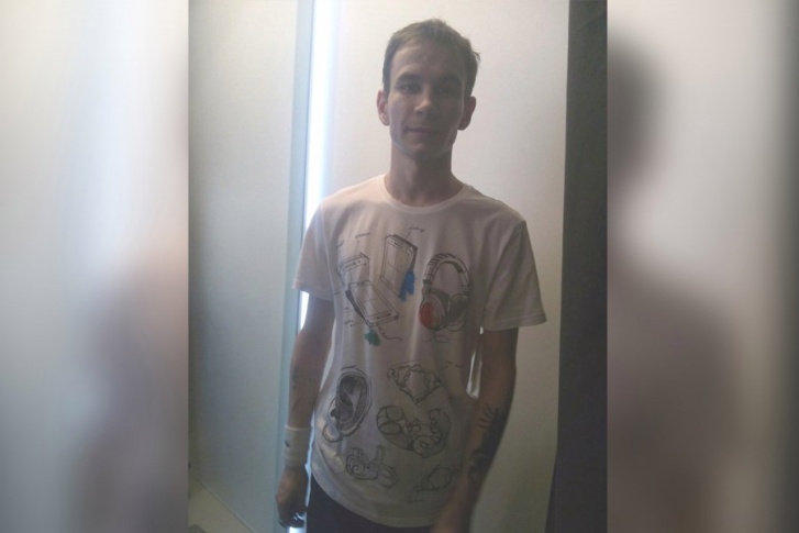 Молодого человека ищут родственники и полиция Молодого человека ищут родственники и полиция