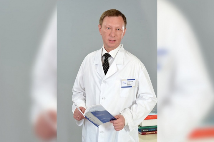 Главный врач Артём Черепанов одновременно является и депутатом Магнитогорска
