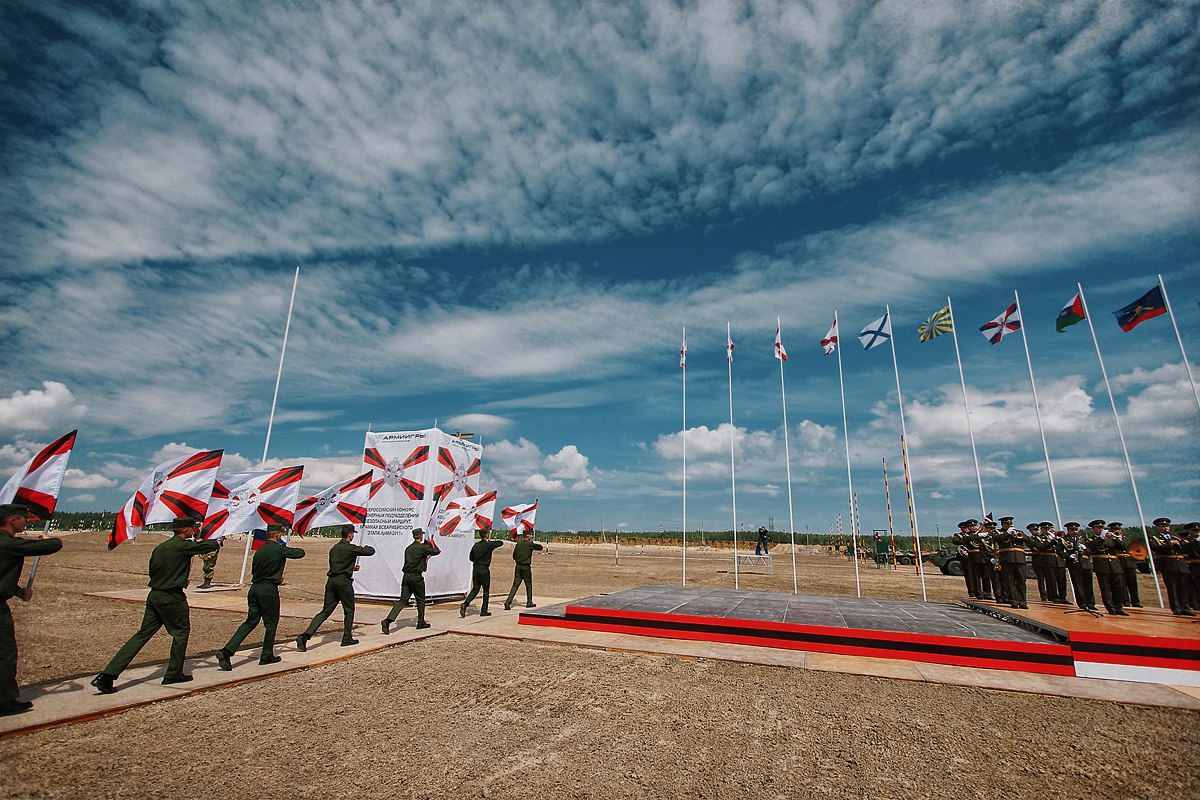 В финал «Безопасного маршрута» прошли четыре команды по итогам полуфинальных испытаний, которые состоялись на полигоне ТВВИКУ 19 июня