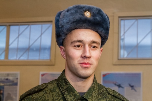 Ашинский Дима Билан вместо звездной жизни мечтает о звездах на погонах Ашинский Дима Билан вместо звездной жизни мечтает о звездах на погонах