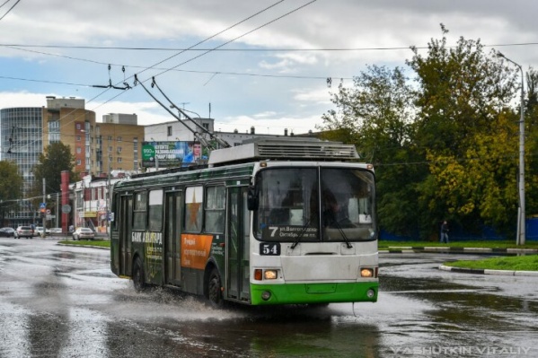 Водителя увезли в больницу после ЧП Водителя увезли в больницу после ЧП