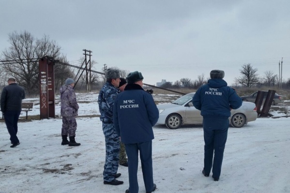 Сотрудники МЧС запустили один беспилотник Сотрудники МЧС запустили один беспилотник