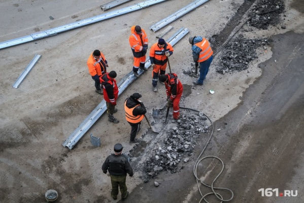 Следком подозревает, что на строительстве дорог бизнесмен положил в свой карман более 10 млн рублей Следком подозревает, что на строительстве дорог бизнесмен положил в свой карман более 10 млн рублей