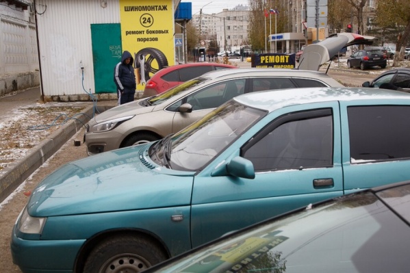 Автомобилисты построят часы за три часа Автомобилисты построят часы за три часа