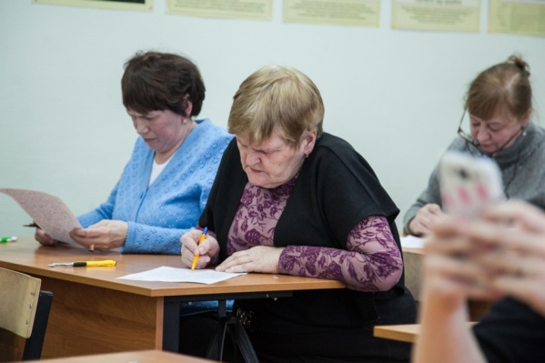 Ради перерасчет необязательно стоять в очереди, заявление можно написать в МФЦ Ради перерасчет необязательно стоять в очереди, заявление можно написать в МФЦ