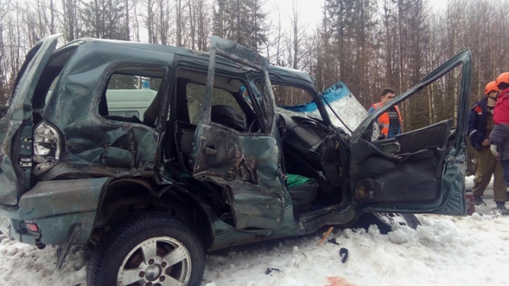Два человека погибли в столкновении «Газели» и Chevrolet Niva на трассе в Чусовском районе