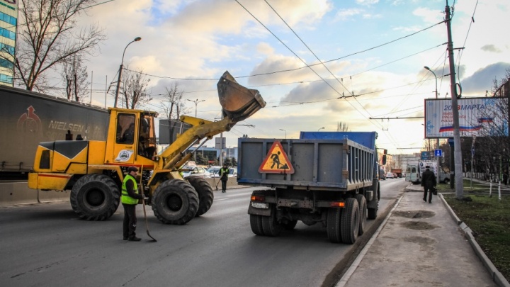 Из-за ремонта дорог ограничат движение в трех районах Ростова