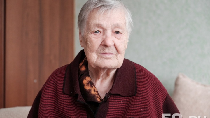 90-летняя пенсионерка из Чусового дождалась новой квартиры взамен аварийного жилья