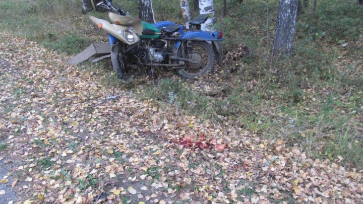 Мотоциклист-бесправник разбился на трассе в Челябинской области