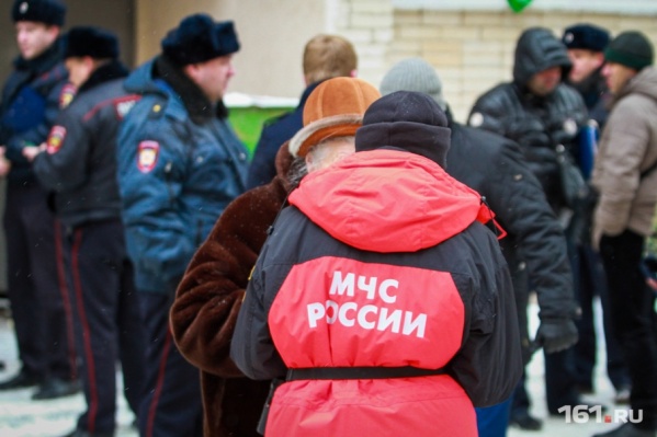 Сотрудники экстренных служб работают в режиме повышенной готовности Сотрудники экстренных служб работают в режиме повышенной готовности