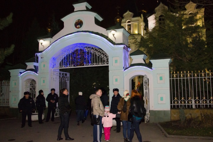 Рождественские мероприятия проходили в 275 храмах, соборах и церквях по всей Ростовской области Рождественские мероприятия проходили в 275 храмах, соборах и церквях по всей Ростовской области