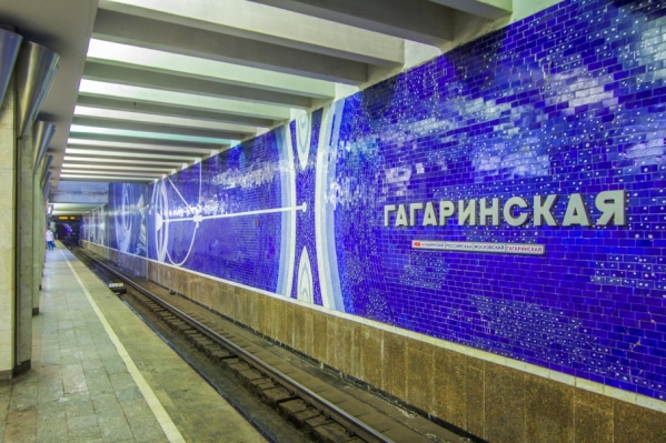 Некоторое время поезда шли без остановки на Гагаринской Некоторое время поезда шли без остановки на Гагаринской