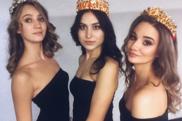 Кадры с официальной фотосессии.
Кадры с официальной фотосессии.