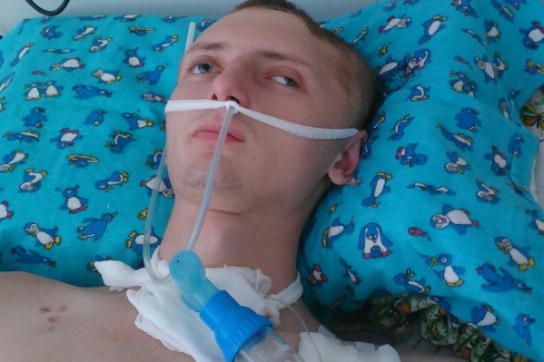 21-летний Владислав Елфимов находится в состоянии минимального сознания 21-летний Владислав Елфимов находится в состоянии минимального сознания